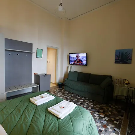 Teatro Sullo Stretto 公寓 墨西拿