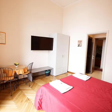 Teatro Sullo Stretto 公寓